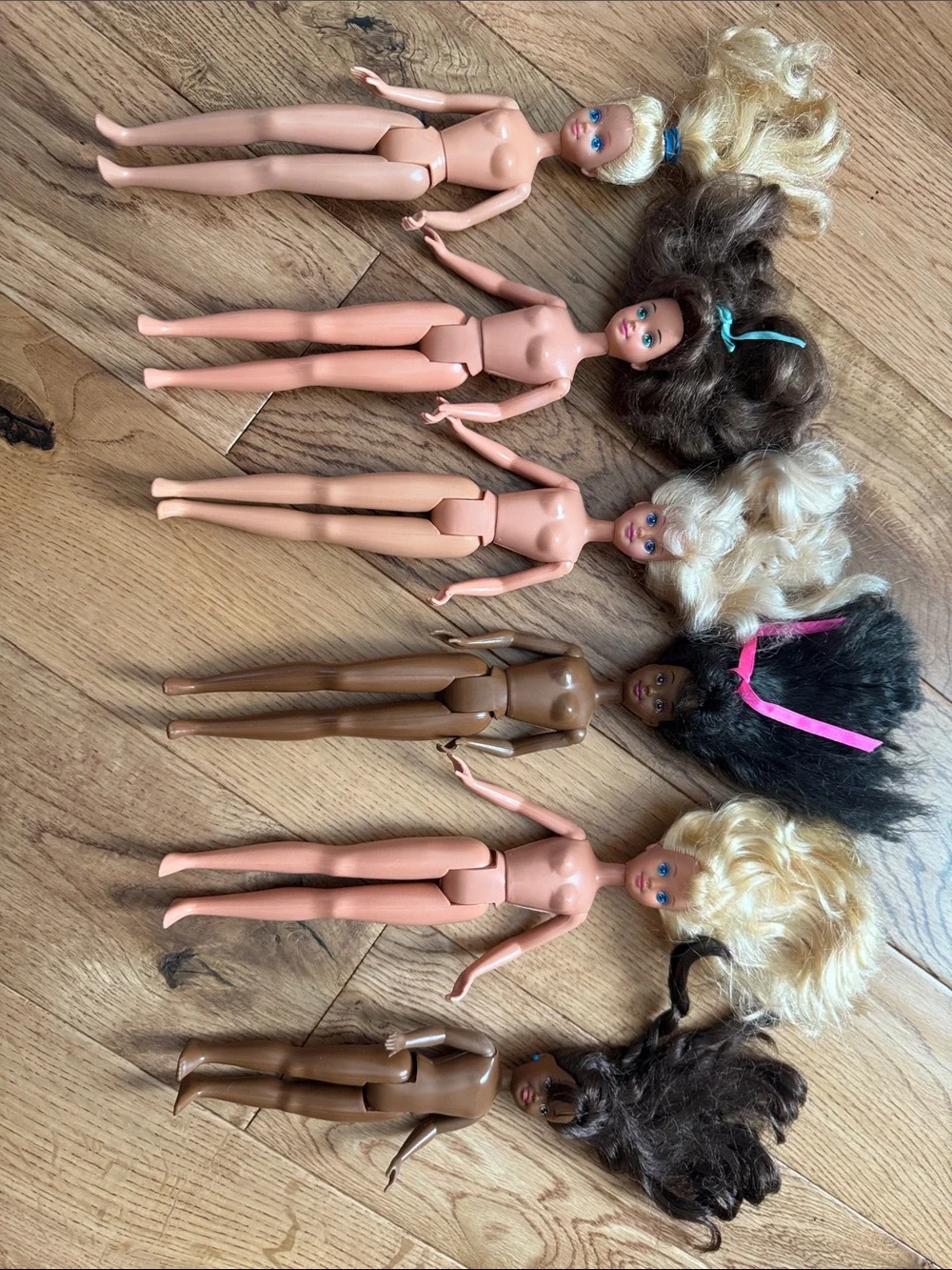 Barbie Lot- 6 dolls